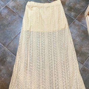 Foreign Exchange white skirt, M.